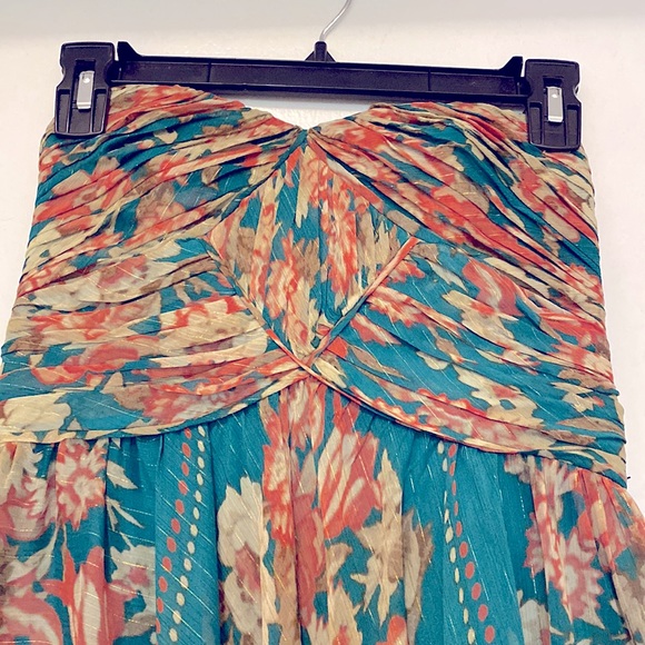 Beautiful boho dress, never used, tags still on size 4 - Picture 2 of 2